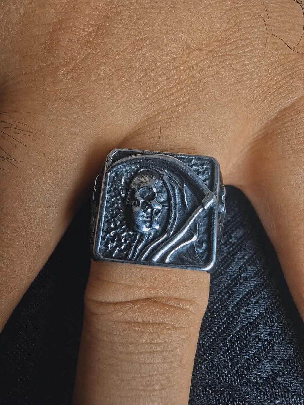Bague tête de mort ailée
