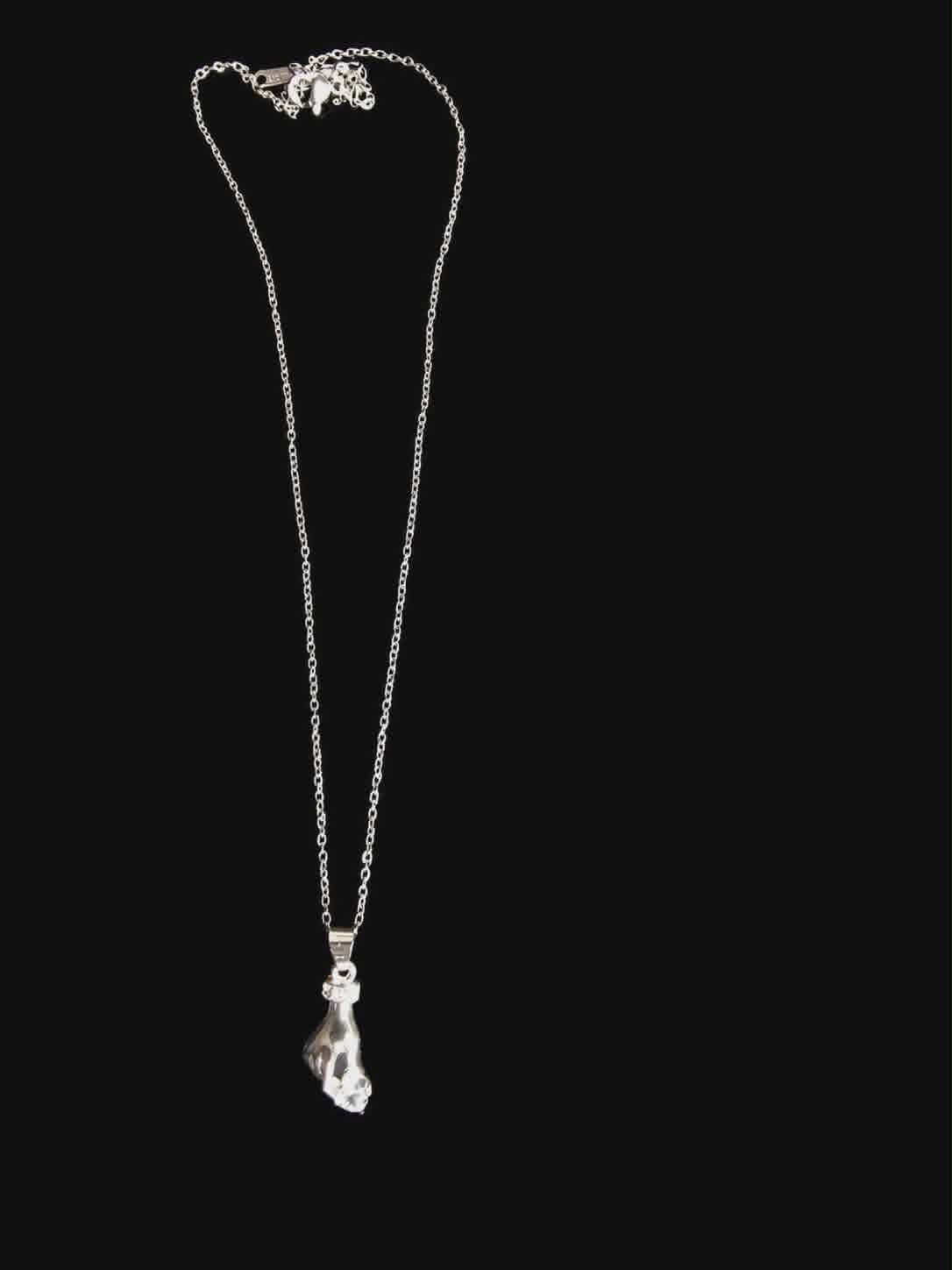 collier main a diamant