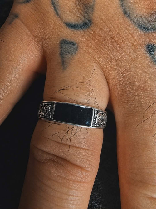 Bague Dragon pierre sombre