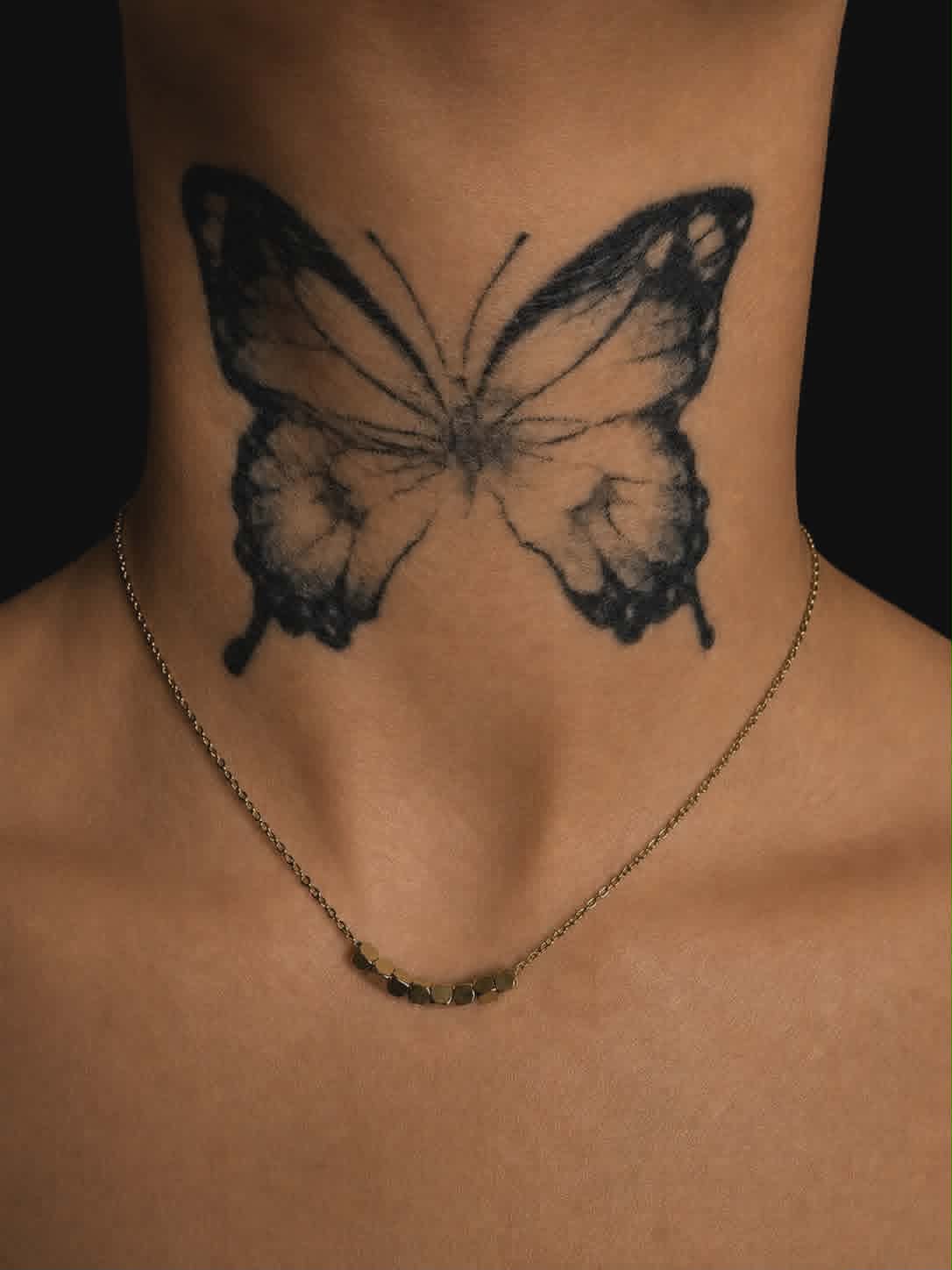 collier cubique élègant